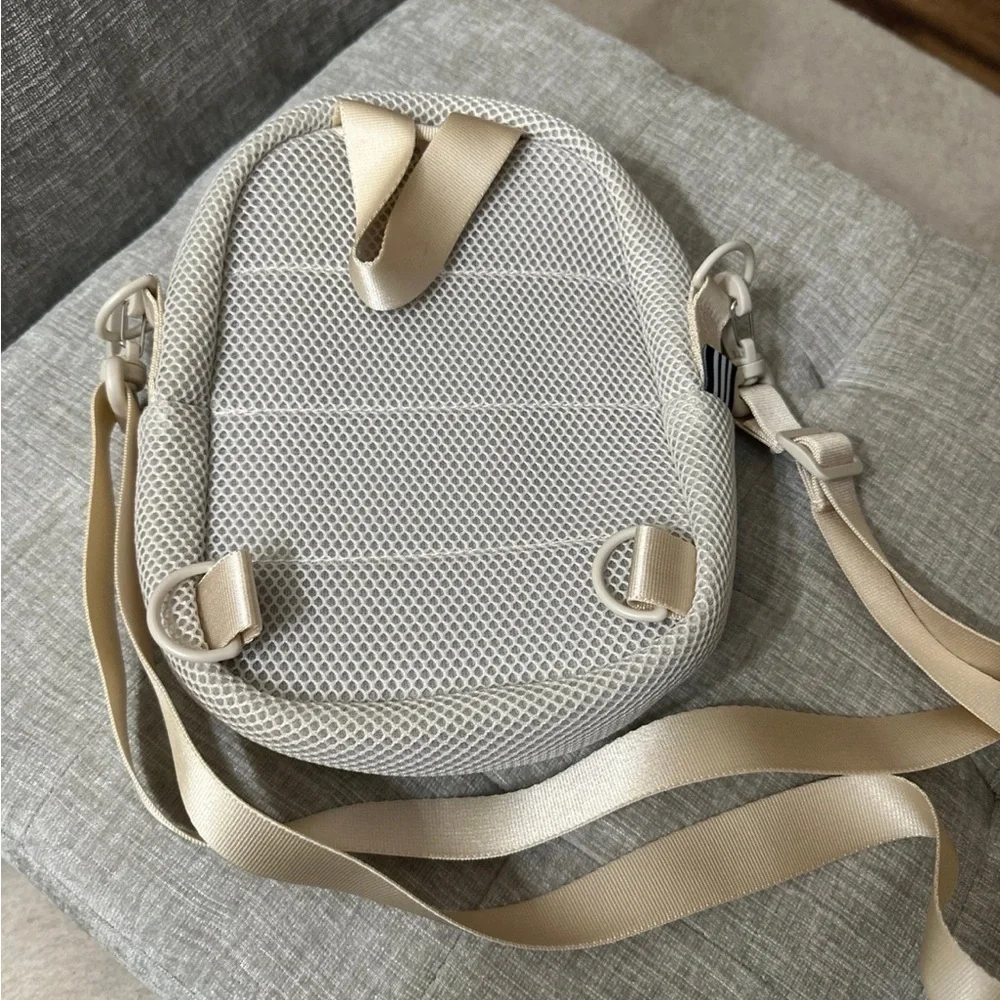 Adidas Cream Mini Backpack - Picture 2 of 3